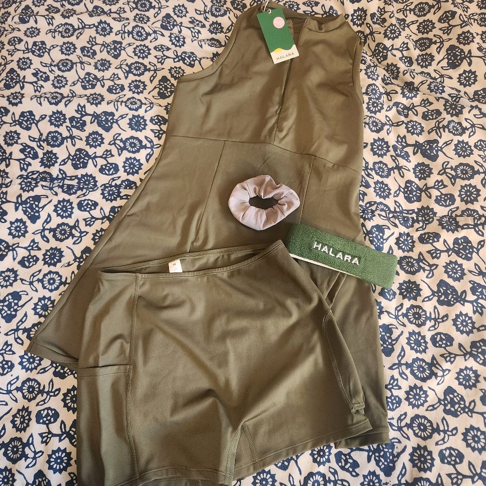 Halara Sleeveless Zipper Split Side Pocket - 2 piece mini tennis dress